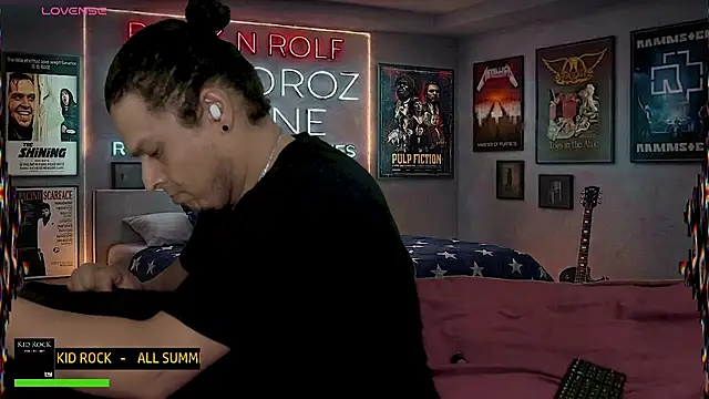 chino_roz élő XXX-chatje