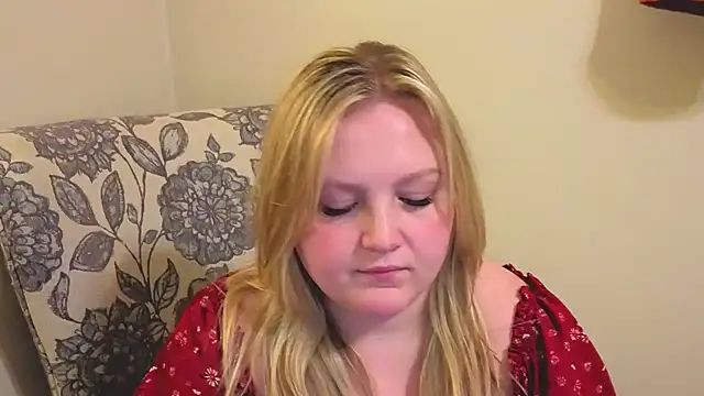 PhatAssBlond's Webcam Show