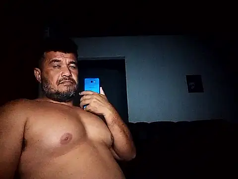 tarra122 – webcam-show