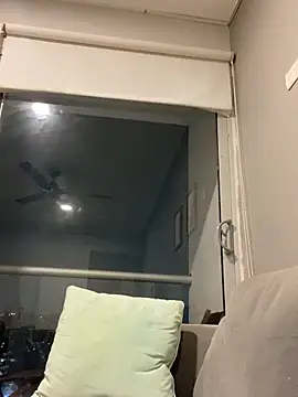 DaphneUwu's Live XXX Chat