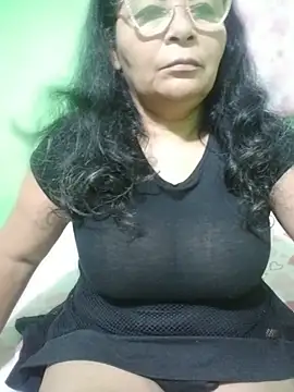 Chatroom XXX en direct de Amarantha25