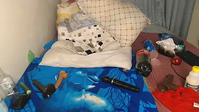 Kikie23's Webcam Show