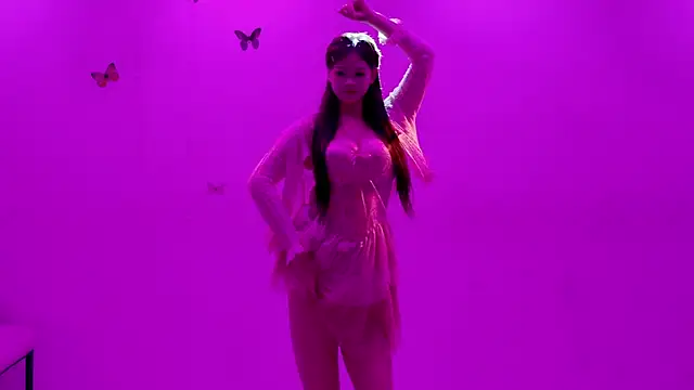 LOVE-018のウェブカメラショー