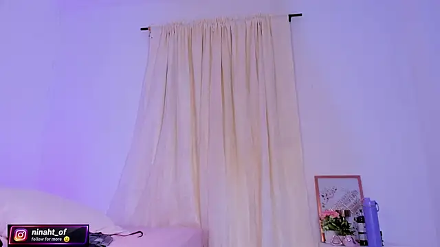 ninahtn Live XXX chat