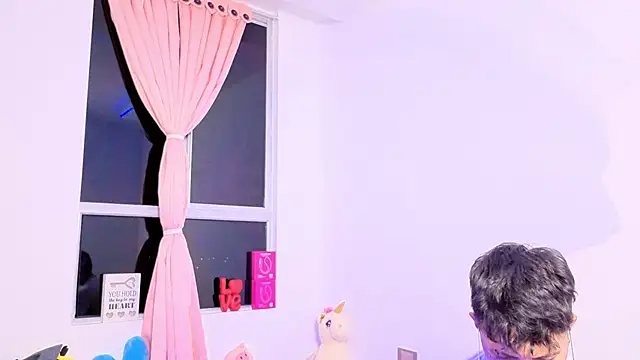 Justyn_Ross Adlı Modelin Web Kamerası Şovu