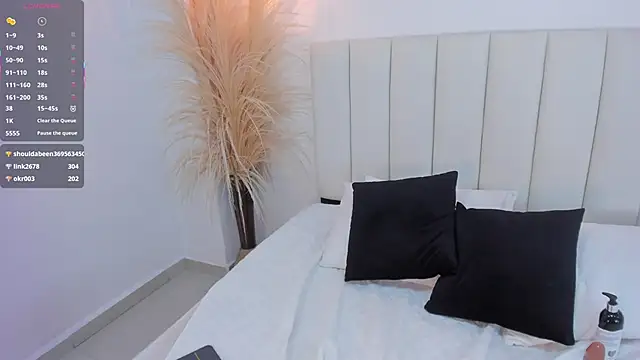 Sembang XXX Secara Langsung Megan_Brunette2