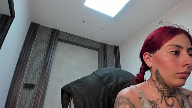 selene_red_'s Live XXX Chat