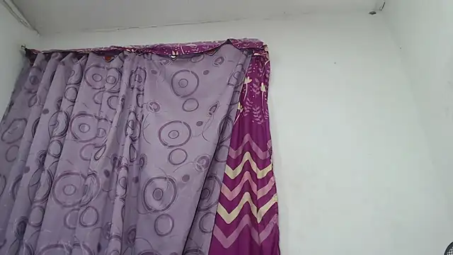 DannaTs1 Adlı Modelin Canlı XXX Sohbeti