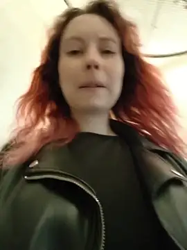 Frost_foxy Chat XXX in diretta