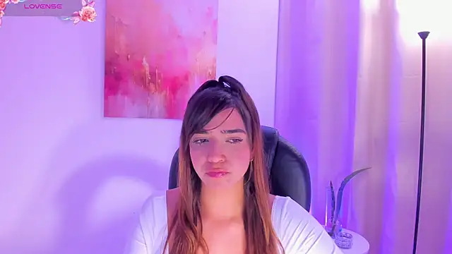 MariamRivera_ Adlı Modelin Canlı XXX Sohbeti