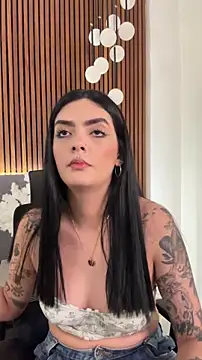 Chat +18 de AliceRitter ao vivo