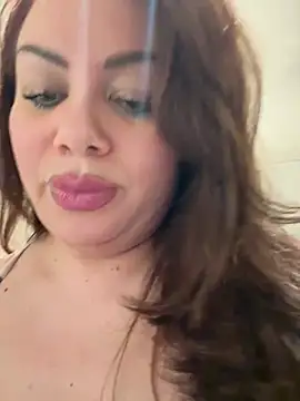 BadAssVeronica élő XXX-chatje