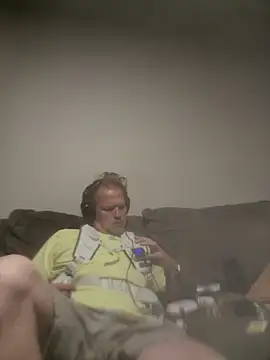 yourMasterisBored Live XXX Chat