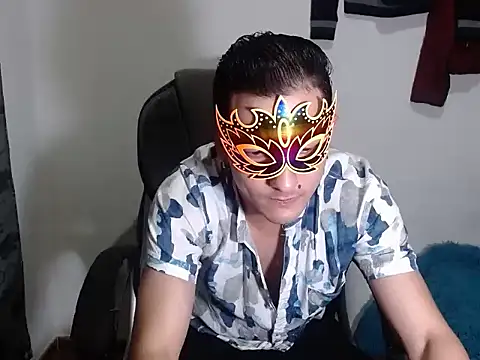 Show modela SexyboyHot2000 na web-kameri