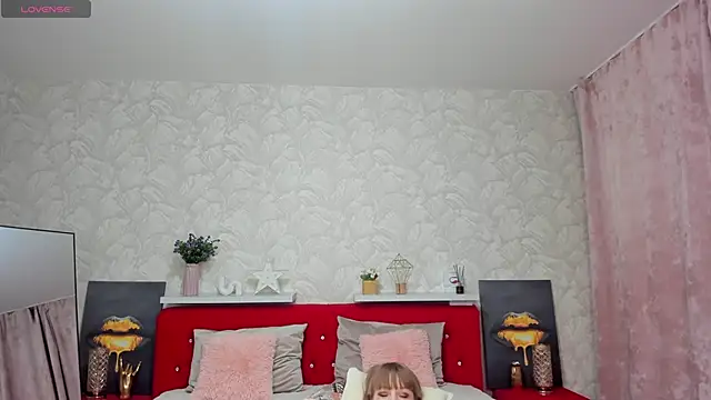 KattyPeachX: онлайн-секс-чат