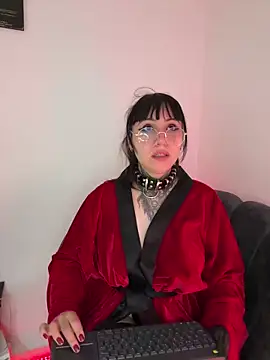 Živý XXX chat Ravenna666_