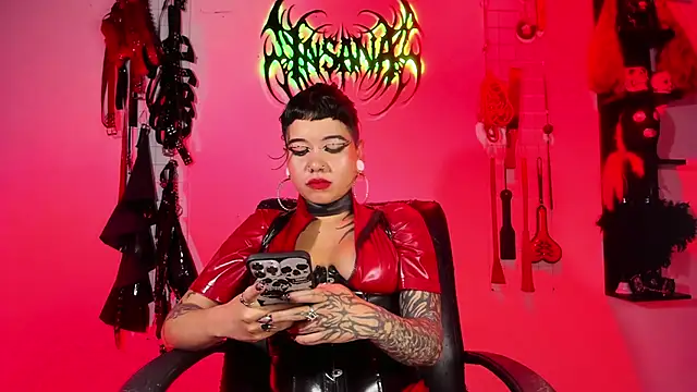 irregular_fetish_ Adlı Modelin Canlı XXX Sohbeti