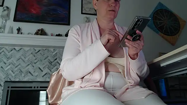 AuroraWillows Adlı Modelin Canlı XXX Sohbeti