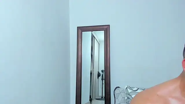 KingLevi01 Adlı Modelin Canlı XXX Sohbeti