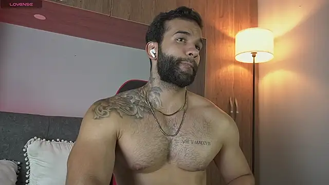 MarkHazze Adlı Modelin Canlı XXX Sohbeti