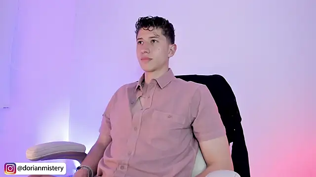 Dorianmistery2322_ Adlı Modelin Canlı XXX Sohbeti