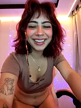 Živý XXX chat Sarah_Lark-