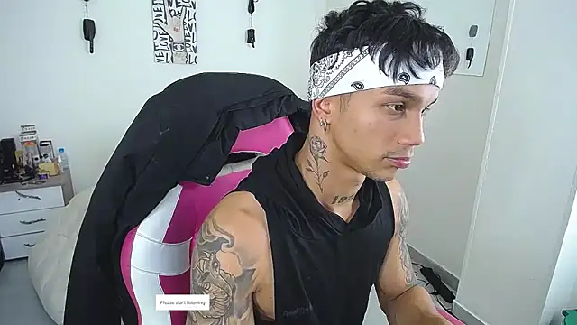 Leonard_Price Show in webcam