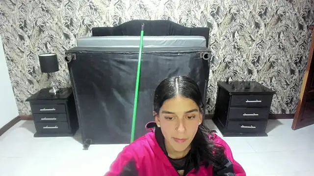 دردشة DanielaMonroe الجنسية المباشرة