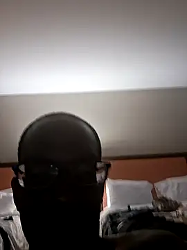 Chat +18 de inked_rayray ao vivo