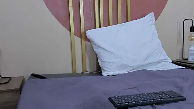 Chat +18 de Tiana_And_Jake ao vivo