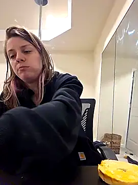 Call_Me_Janeyn Webbikameraesitys