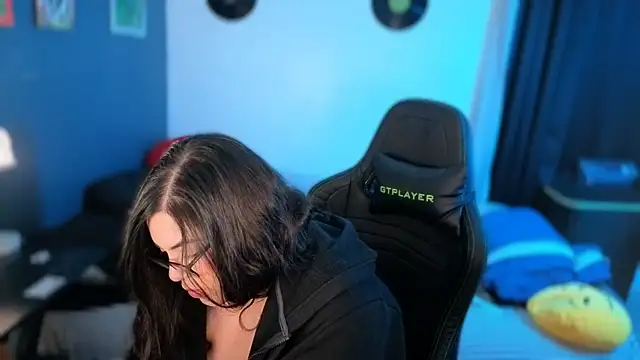 แชท XXX สดของ drizzypeach602