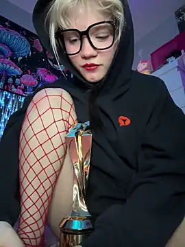 Chat +18 de Cutiepiespanks ao vivo