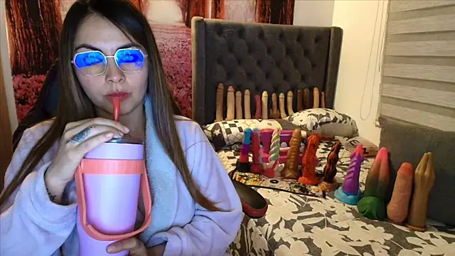 sofia23dirty: απευθείας συνομιλία ΧΧΧ