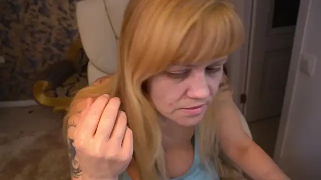 BellaLaPetit 现场XXX聊天