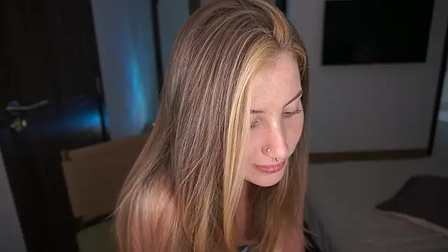 ItsEzheVika Chat XXX live