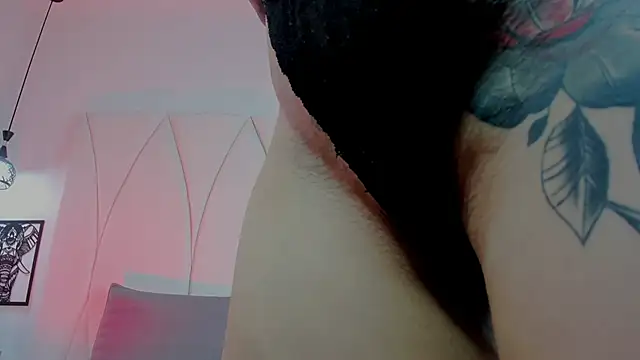 Mia_Reyesjs Chat XXX in diretta