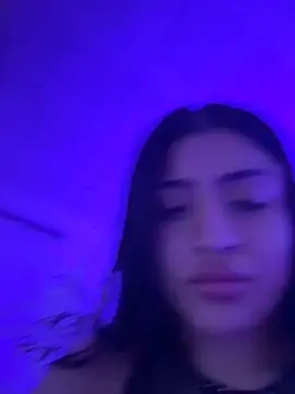 lucianaroy Adlı Modelin Canlı XXX Sohbeti