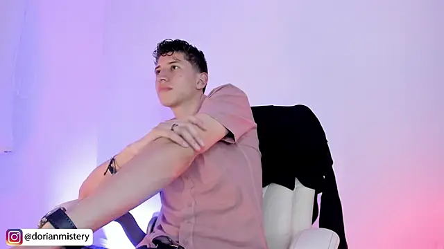 Dorianmistery2322_ Live XXX Chat