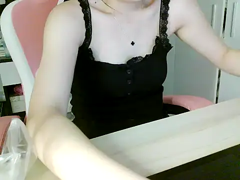 lucienguyen Show Webcam