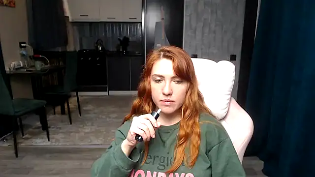 Reginasmilee élő XXX-chatje