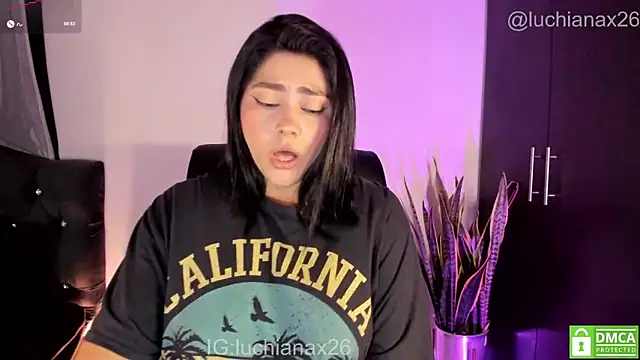 lucy26_ Live XXX-Chat