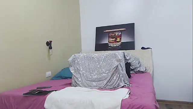 Tiberius_hunk live XXX chat