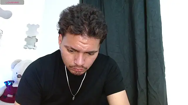 Вебкам-шоу Henry_villa23