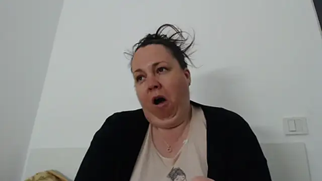 دردشة WendyRhoades الجنسية المباشرة