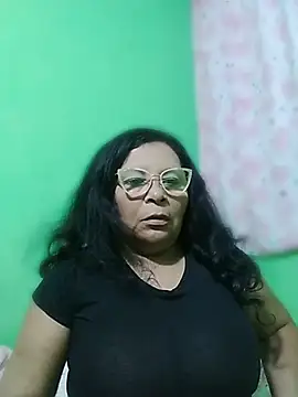 Amarantha25 Adlı Modelin Canlı XXX Sohbeti