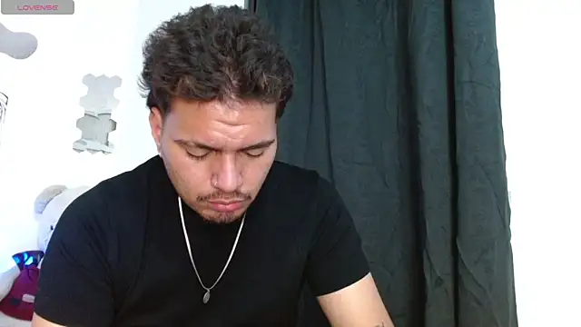 Henry_villa23 Webcam show