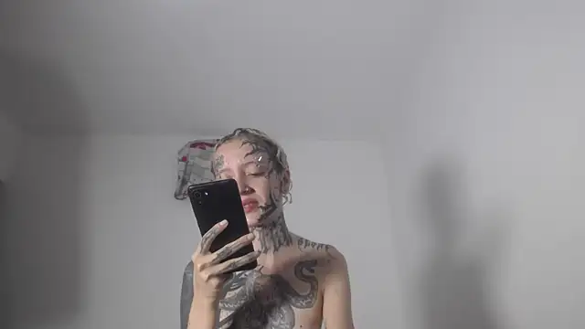 barbara_anal_squirt_ Adlı Modelin Canlı XXX Sohbeti