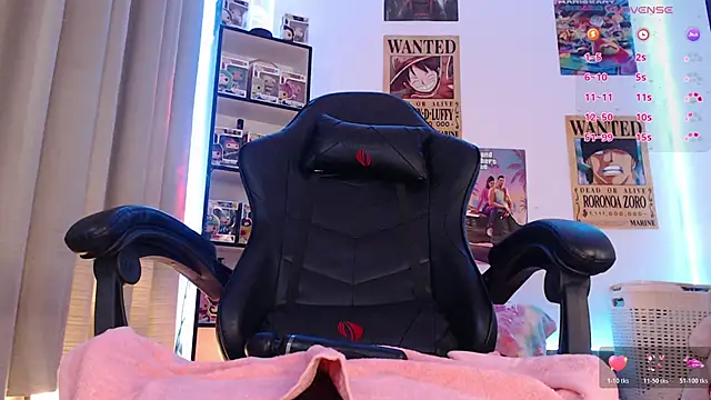 Emmy_Ruiz élő XXX-chatje