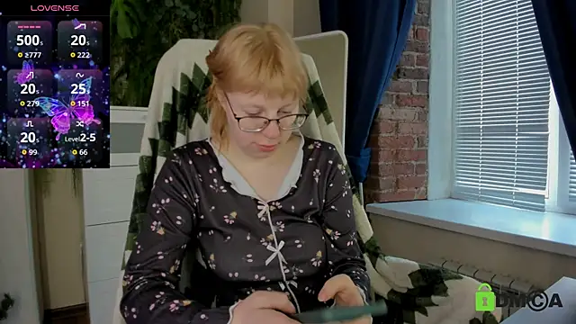 Melissa_Wells: онлайн-секс-чат